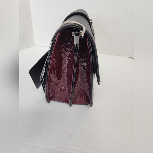 Loungefly Elvira Mistress Of The Dark Crossbody NWT Red/Black Spiderweb Goth - Picture 5 of 16